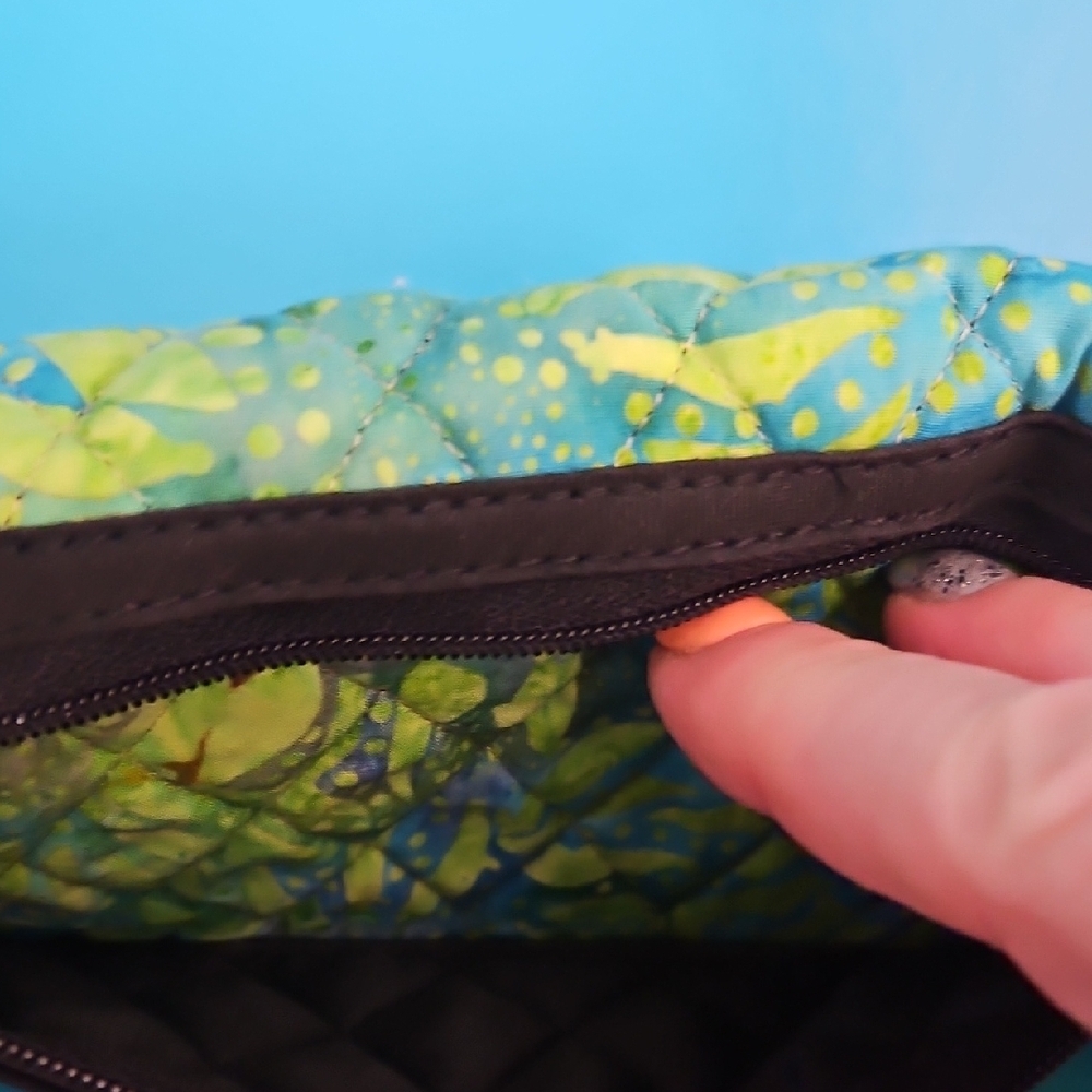 Colorful Leaf Pattern Wallet - Picture 6 of 6